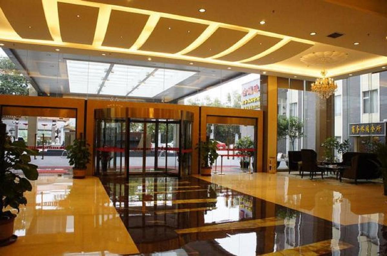 Golden Dragonball Hotel Kuej-lin Exteriér fotografie