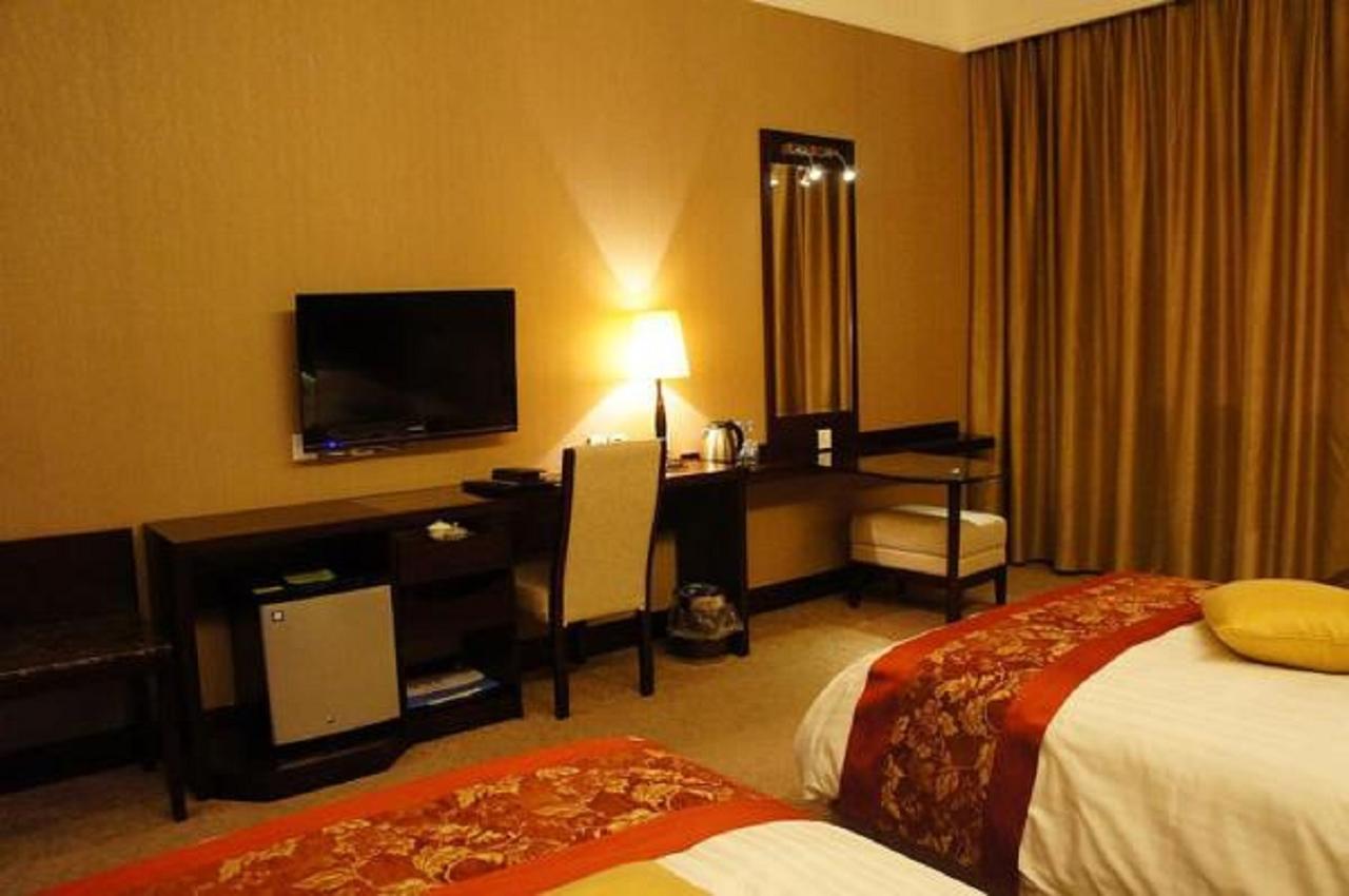 Golden Dragonball Hotel Kuej-lin Exteriér fotografie